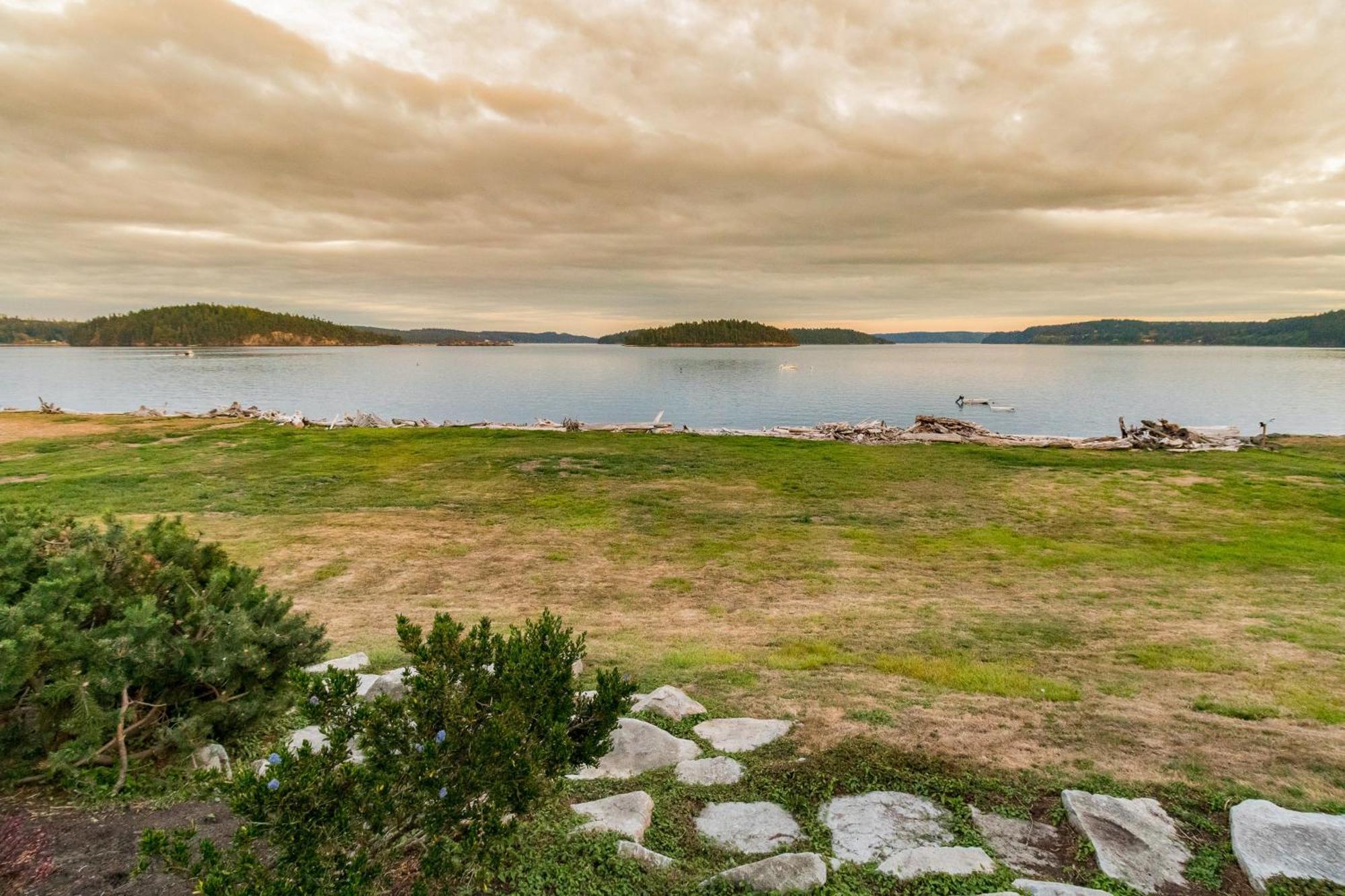 아나코테스 Driftwood Retreat 빌라 외부 사진